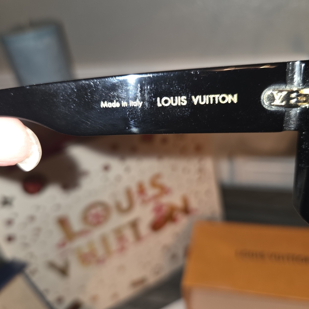 Louis Vuitton Sunglasses with Case. Full Inclusion W/COA - Picture 7 of 13